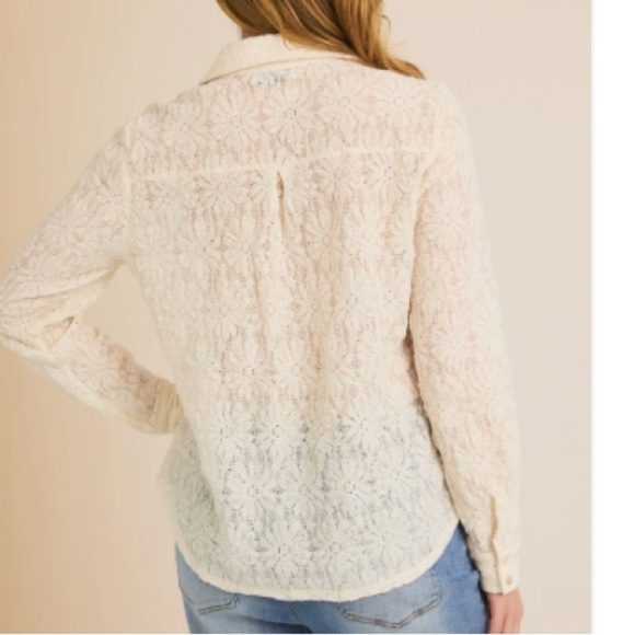 NWT GILLI Premium Boutique Lace Button Up Ling Sleeve Off White Medium. -XL - Picture 3 of 7